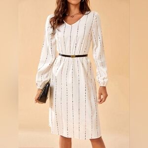 Emery Rose Elegant Long Sleeve Dress with Subtle Stripes, Size Small